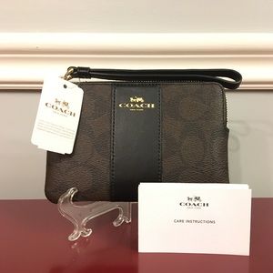 NWT Coach Signature & Leather Small Wristlet
